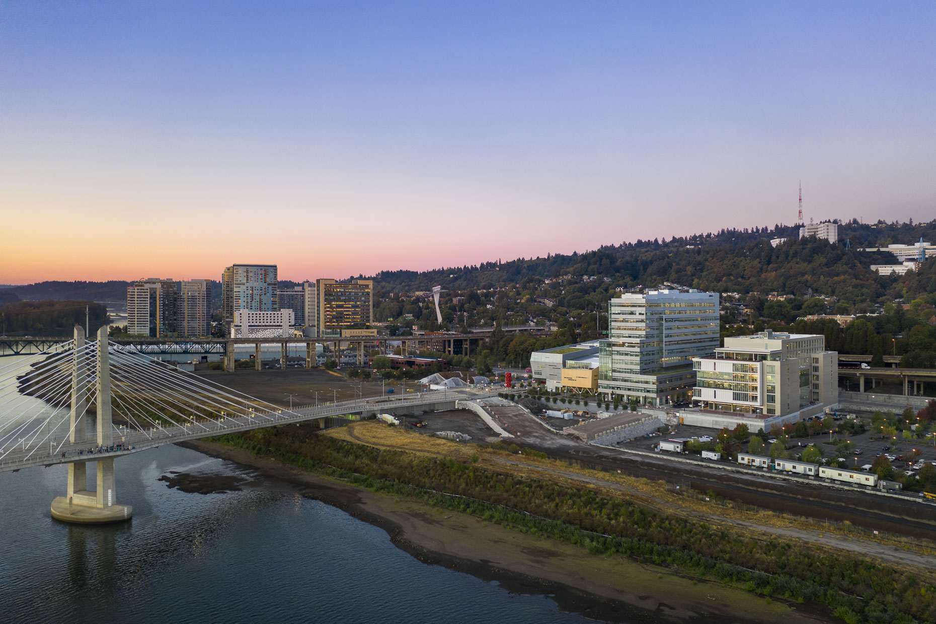 OHSU Knight Cancer Research Center by SRG Partnership photographed by Brad Feinknopf based in Columbus, Ohio