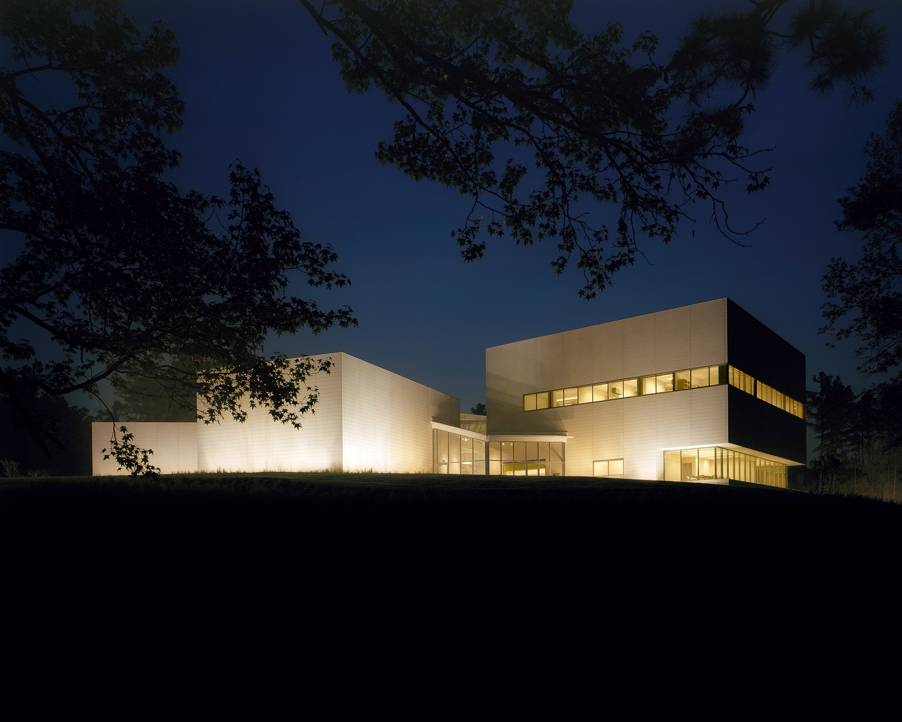 Duke University Nasher Museum of Art by Rafael Viñoly Architects photographed by Brad Feinknopf based in Columbus, Ohio