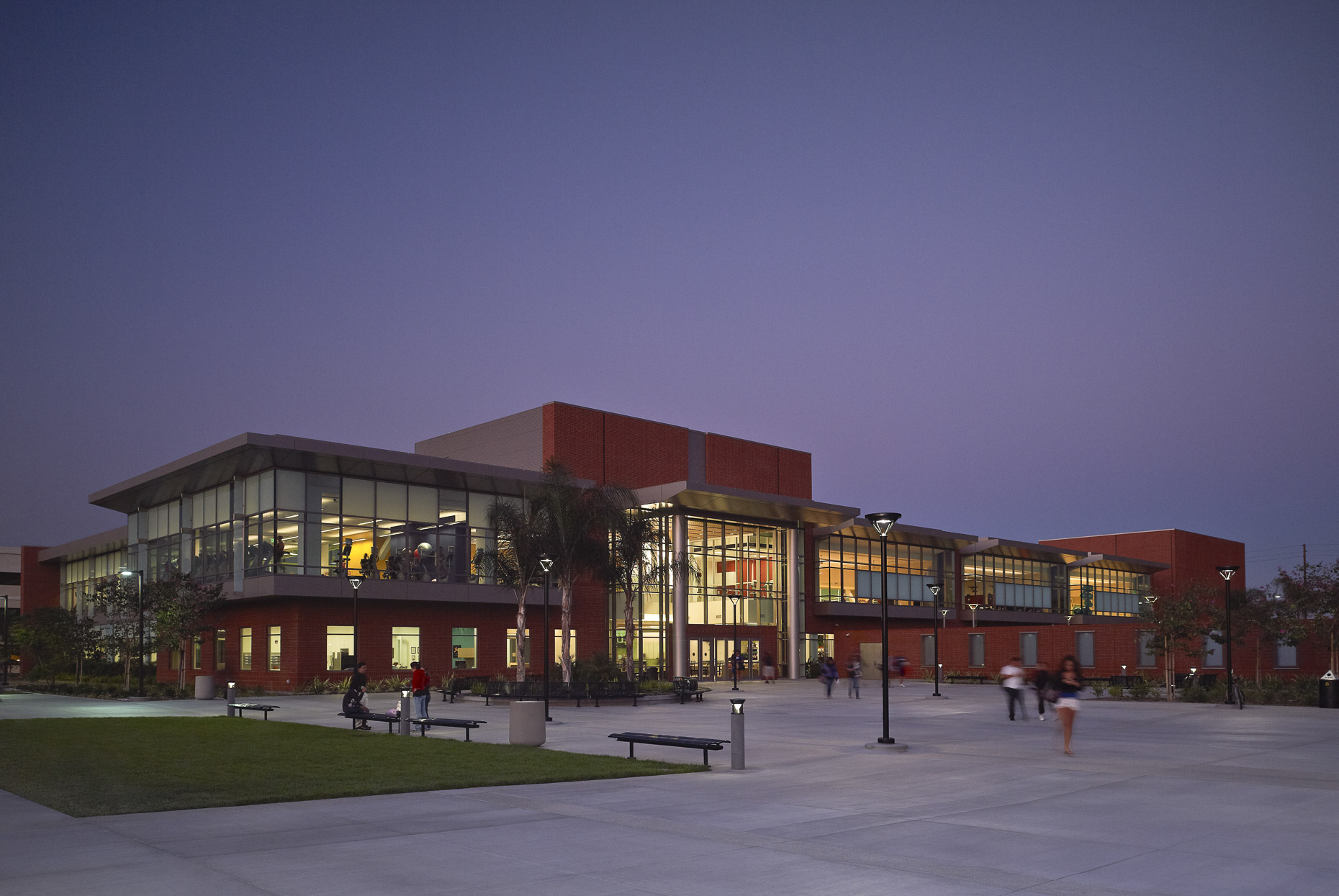 Cal State Long Beach Recreation & Wellness Center by Cannon Design photographed by Brad Feinknopf based in Columbus, Ohio