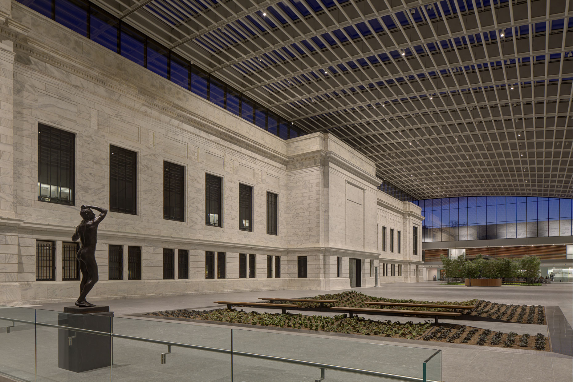 CMA Atrium by Rafael VIñoly Architects photographed by Brad Feinknopf based in Columbus, Ohio