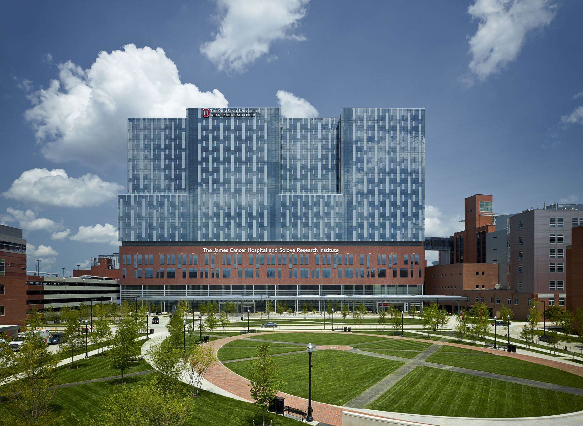 OSUWMC James Cancer Hospital & Solove Research Institute by HOK & Moody Nolan photographed by Brad Feinknopf based in Columbus, Ohio