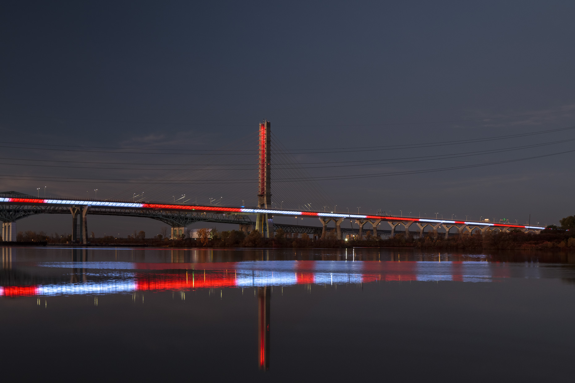 Pont Samuel-De Champlain by HLB Lighting Design photographed by Lauren K Davis based in Columbus, Ohio